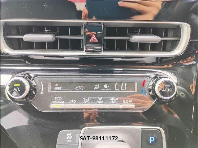 Toyota AQUA 2021-10 7325621-8