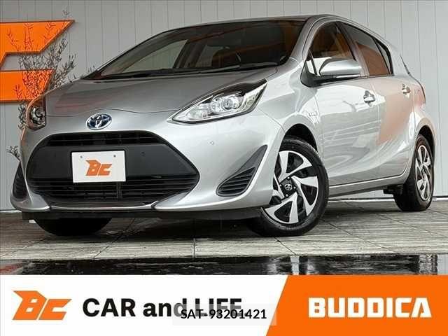 Toyota AQUA 2020-05 7325637-0