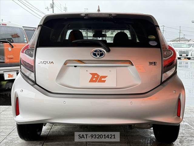Toyota AQUA 2020-05 7325637-13