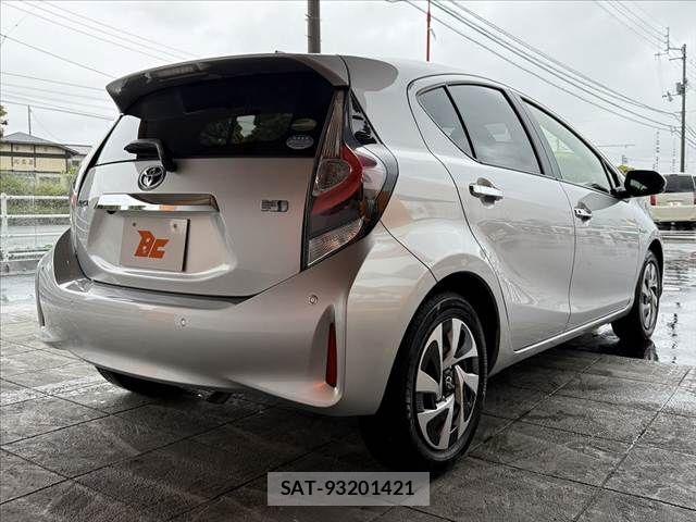 Toyota AQUA 2020-05 7325637-14