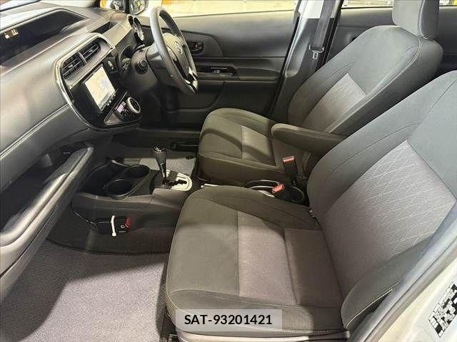 Toyota AQUA 2020-05 7325637-16