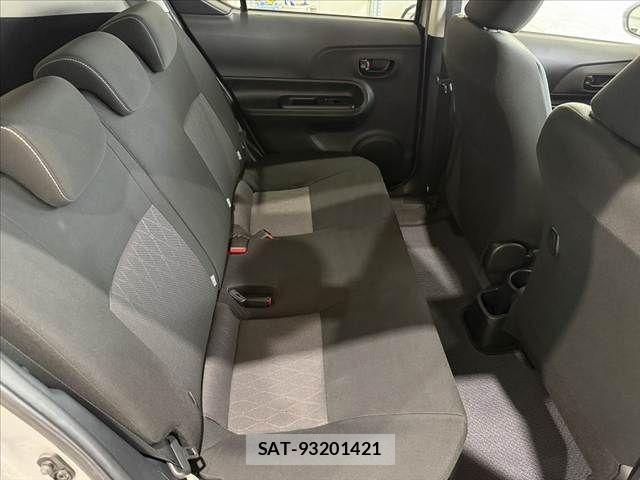 Toyota AQUA 2020-05 7325637-17
