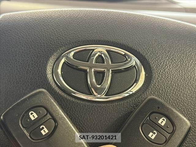 Toyota AQUA 2020-05 7325637-21