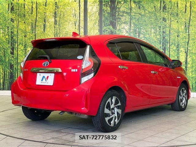 Toyota AQUA 2019-08 7325623-16
