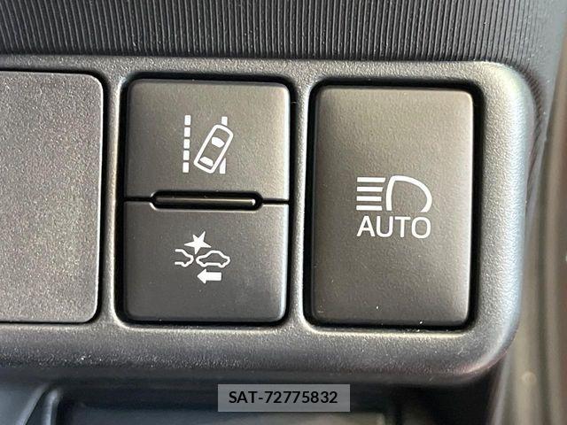 Toyota AQUA 2019-08 7325623-6