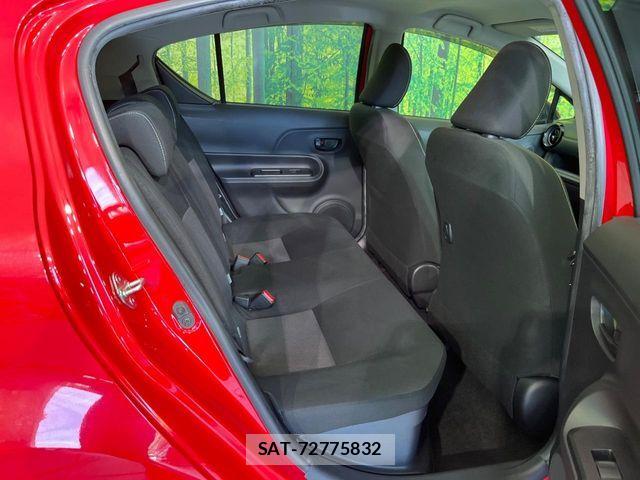 Toyota AQUA 2019-08 7325623-8