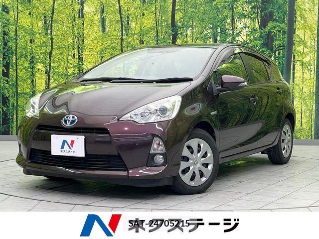 Toyota AQUA 2014-06 7325649-0
