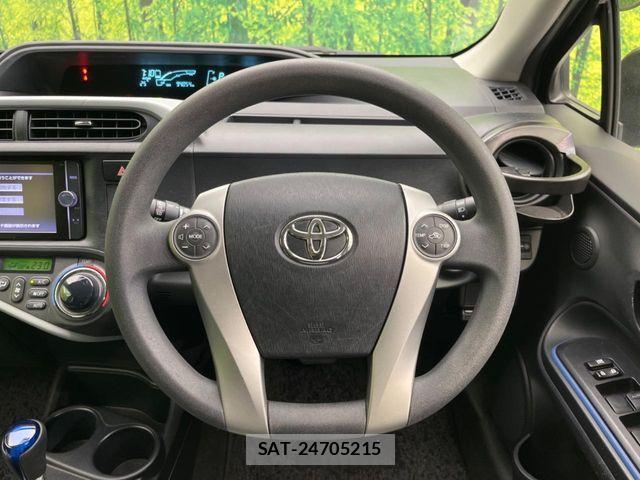 Toyota AQUA 2014-06 7325649-10