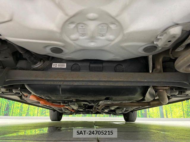 Toyota AQUA 2014-06 7325649-19