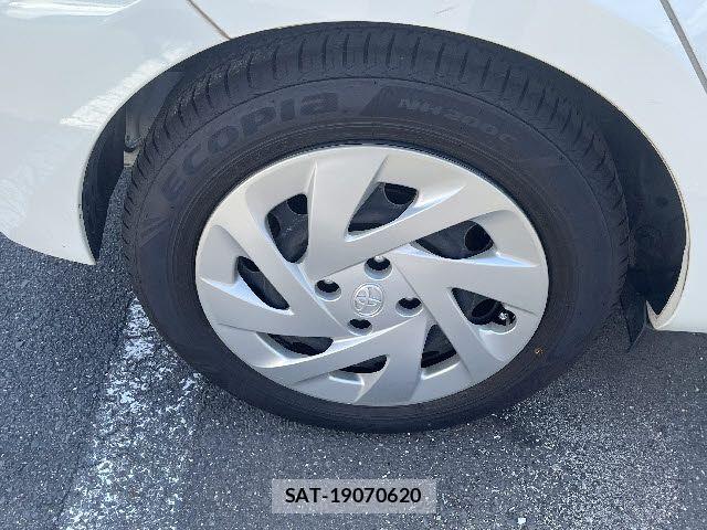 Toyota AQUA 2016-07 7325626-2