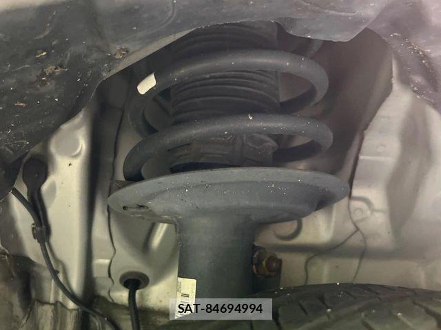 Toyota AQUA 2018-02 7325629-19