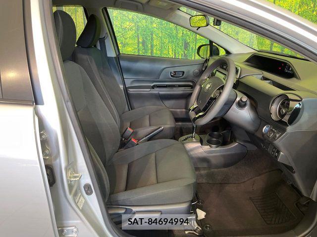 Toyota AQUA 2018-02 7325629-7
