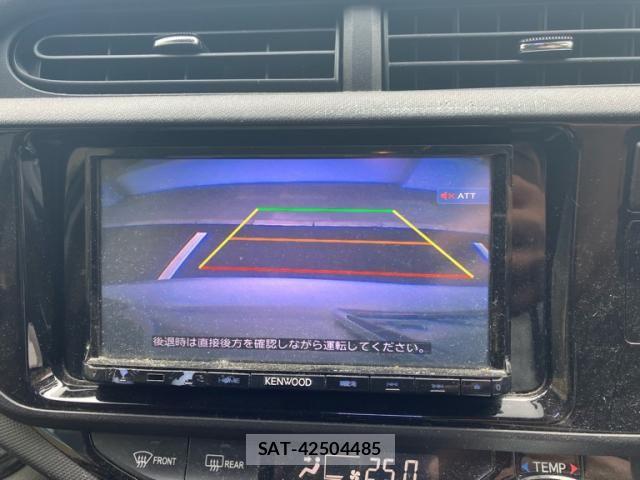 Toyota AQUA 2015-06 7325673-13