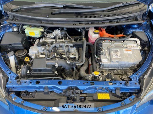 Toyota AQUA 2012-06 7325661-17