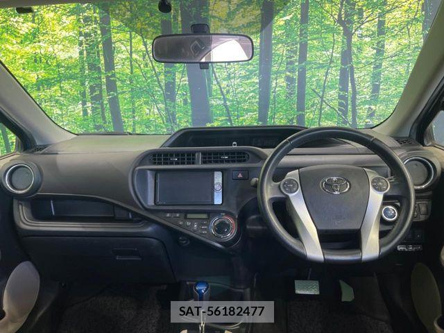 Toyota AQUA 2012-06 7325661-1