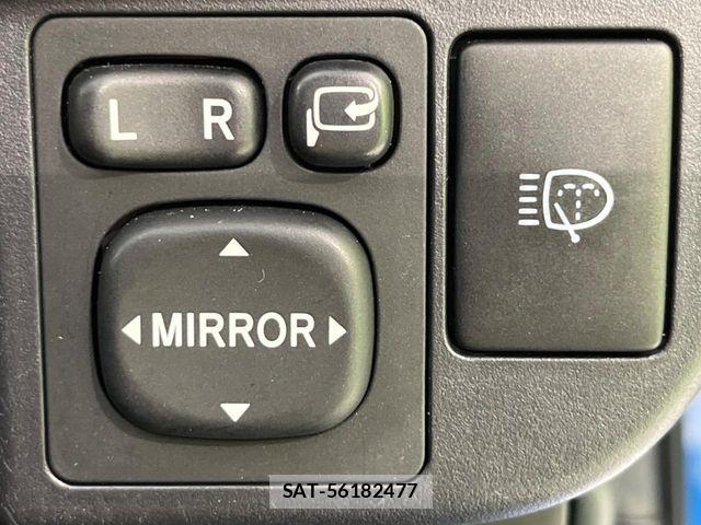 Toyota AQUA 2012-06 7325661-6