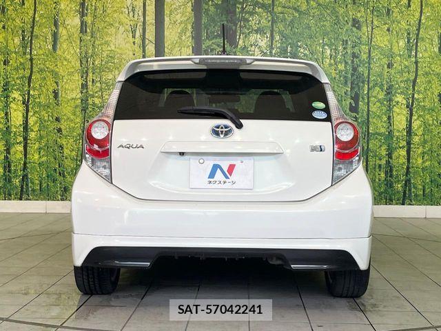 Toyota AQUA 2013-07 7325657-14