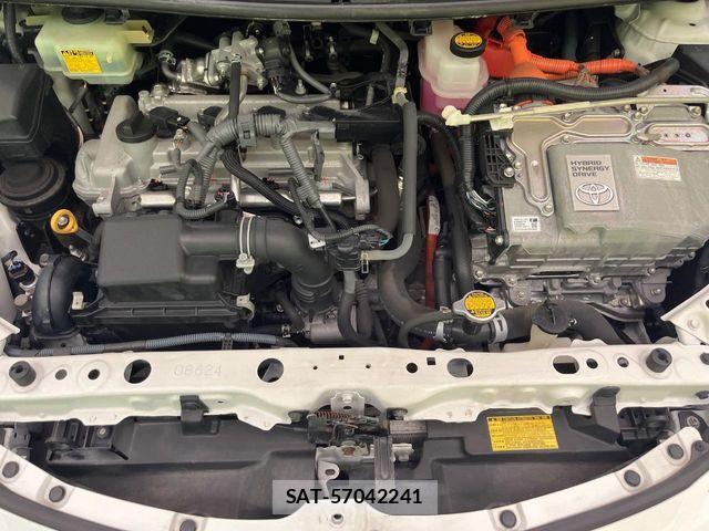 Toyota AQUA 2013-07 7325657-17