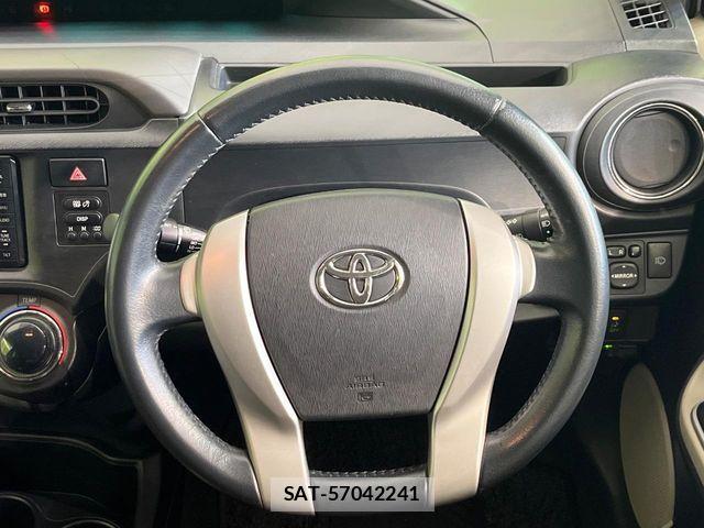 Toyota AQUA 2013-07 7325657-7