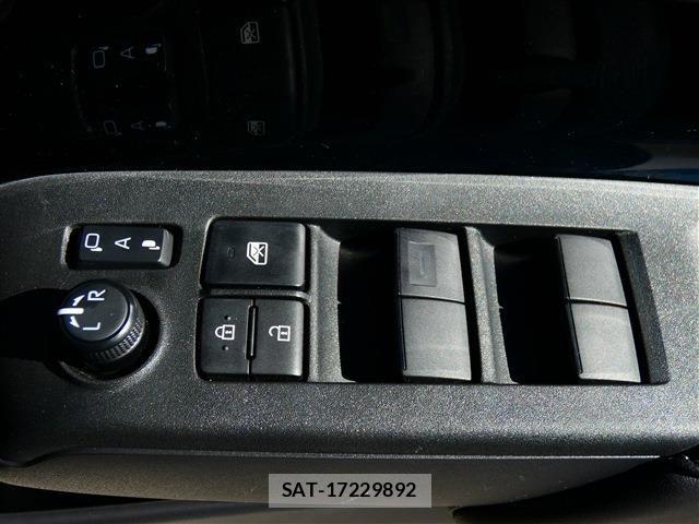 Toyota AQUA 2024-10 7325610-17