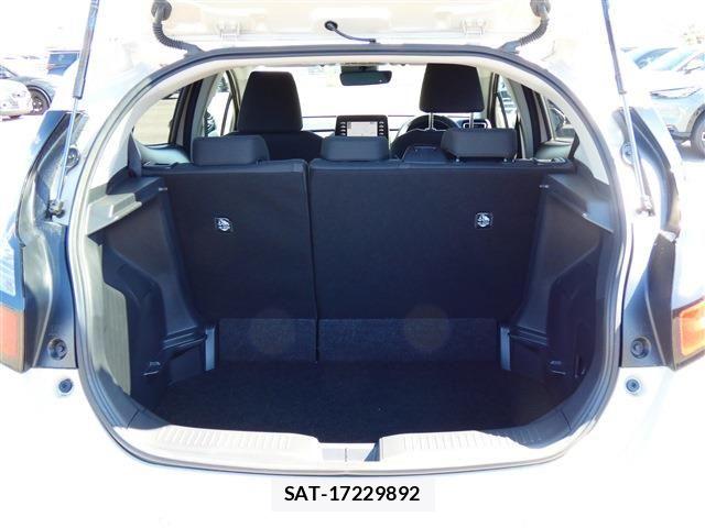 Toyota AQUA 2024-10 7325610-23