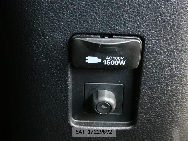 Toyota AQUA 2024-10 7325610-24