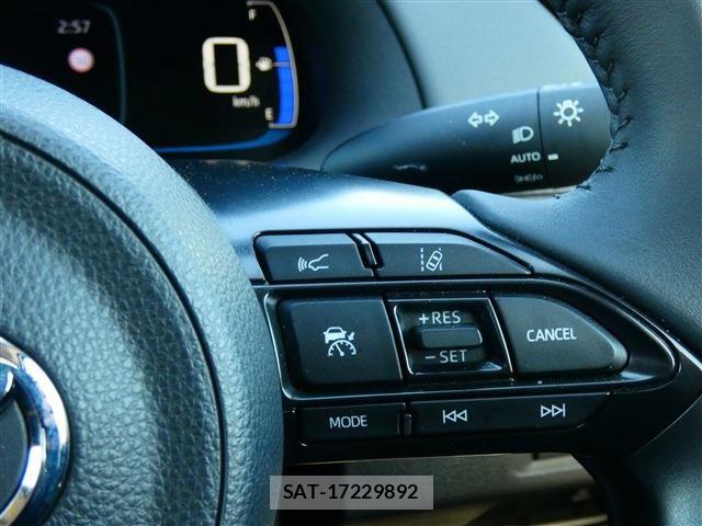 Toyota AQUA 2024-10 7325610-8
