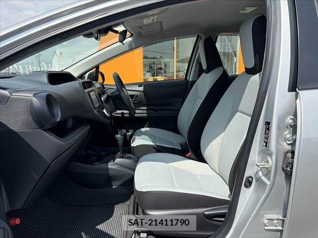 Toyota AQUA 2019-05 7325640-16