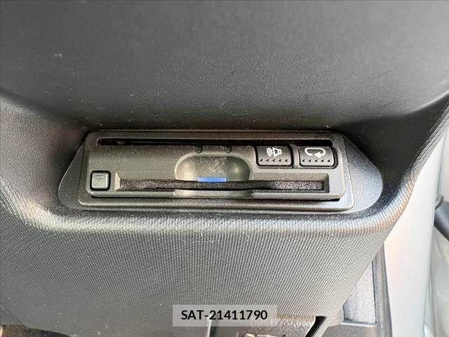 Toyota AQUA 2019-05 7325640-6