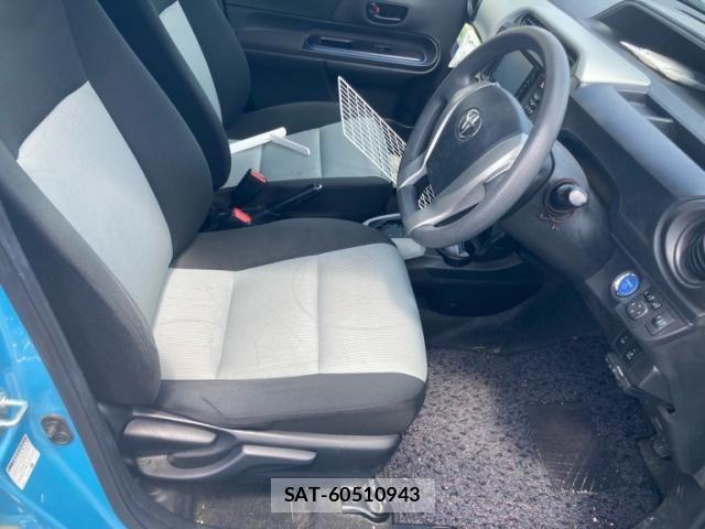 Toyota AQUA 2014-11 7325680-12