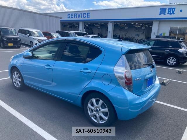 Toyota AQUA 2014-11 7325680-4