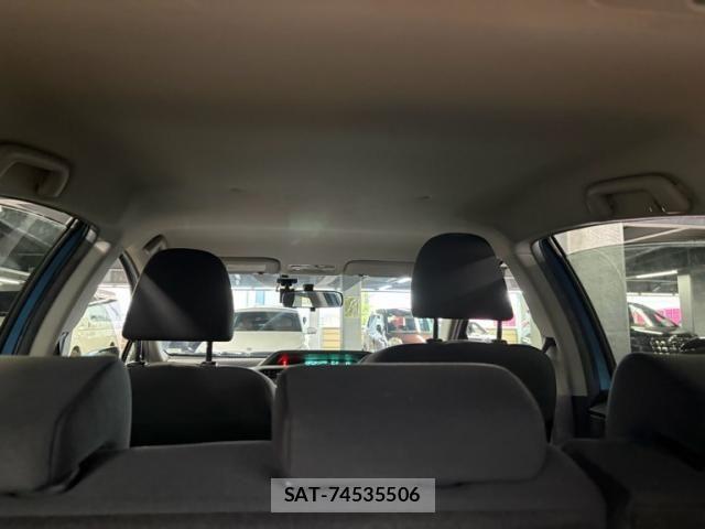 Toyota AQUA 2013-11 7325672-12