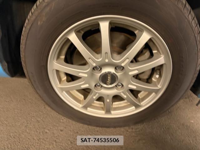 Toyota AQUA 2013-11 7325672-5