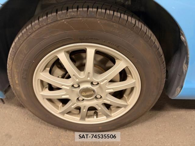 Toyota AQUA 2013-11 7325672-8