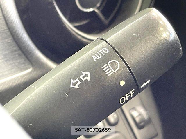 Toyota AQUA 2016-03 7325653-6