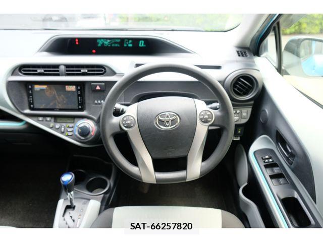Toyota AQUA 2012-03 7325666-16