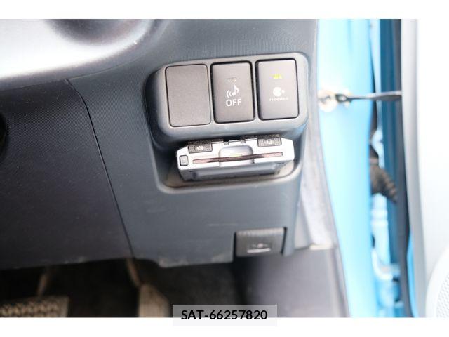 Toyota AQUA 2012-03 7325666-19
