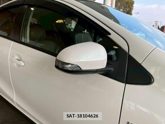 Toyota AQUA 2018-09 7325619-18
