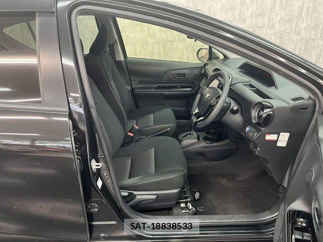 Toyota AQUA 2020-01 7325614-3