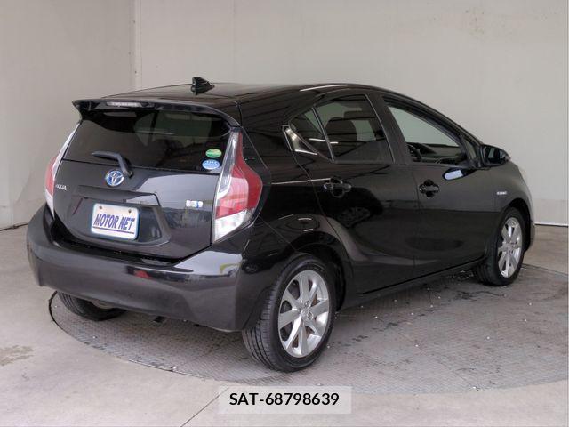 Toyota AQUA 2015-07 7325646-1