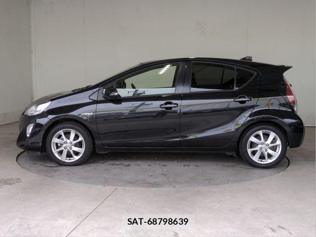 Toyota AQUA 2015-07 7325646-19