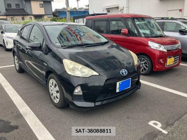 Toyota AQUA 2013-05 7325669-0