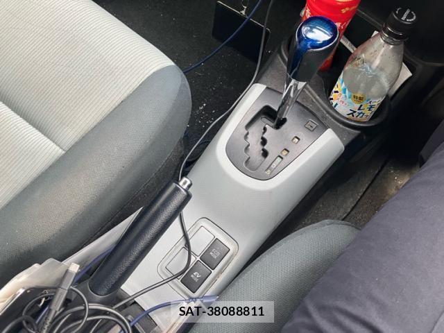 Toyota AQUA 2013-05 7325669-12