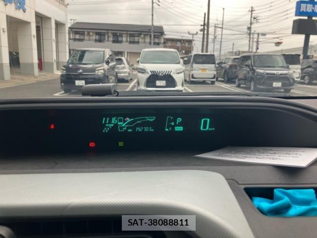 Toyota AQUA 2013-05 7325669-15