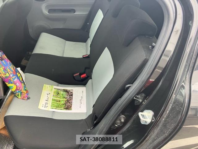 Toyota AQUA 2013-05 7325669-7