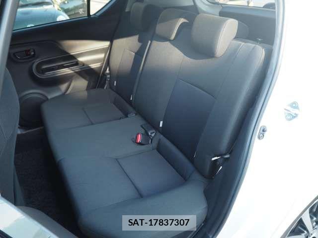 Toyota AQUA 2015-04 7325641-9