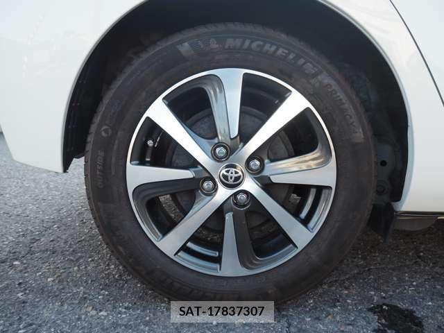 Toyota AQUA 2015-04 7325641-13