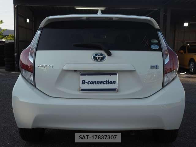 Toyota AQUA 2015-04 7325641-4