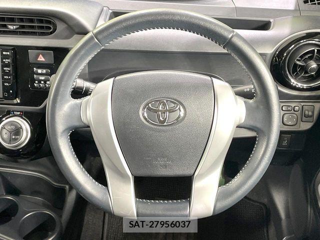 Toyota AQUA 2015-03 7325635-10