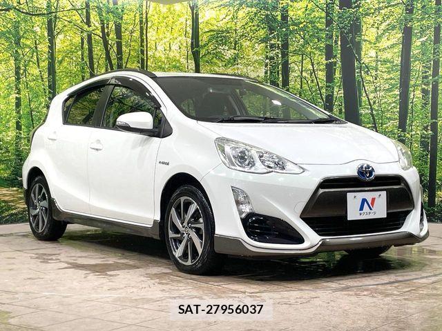 Toyota AQUA 2015-03 7325635-15